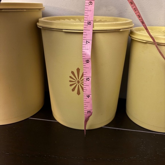 Vintage Tupperware Servalier 3pc Canister Set | Harvest Yellow Sunburst - Picture 11 of 16